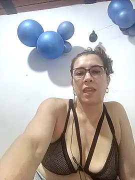 Snapshot of mademonsexy chatting on 10/02/25, 03:13 mademonsexy online show from 10/02/25, 03:13