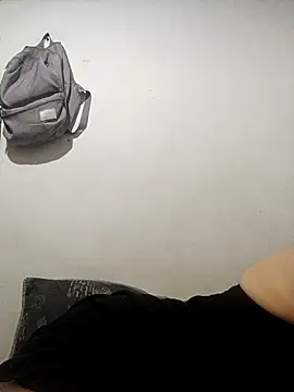 Snapshot of mademonsexy chatting on 11/08/25, 02:56 mademonsexy online show from 11/08/25, 02:56