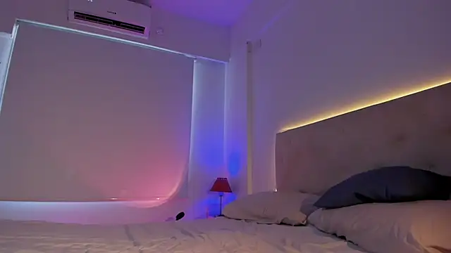 Snapshot of alaskavenom_ chatting on 11/17/25, 06:46 alaskavenom online show from 11/17/25, 06:46