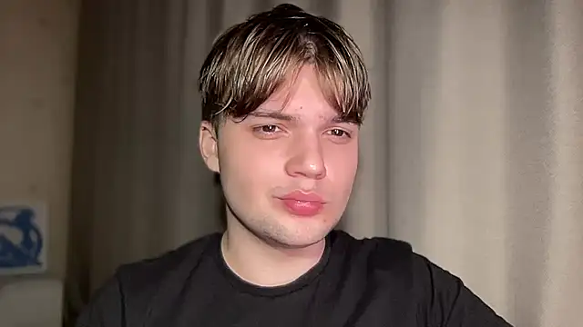 superfluboy  online show from 02/26/25, 03:30