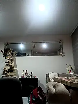 Snapshot of queen_fetish chatting on 12/21/24, 02:41 queen fetish online show from 12/21/24, 02:41