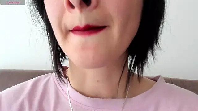 Snapshot of queen_fetish chatting on 02/12/25, 08:50 queen fetish online show from 02/12/25, 08:50