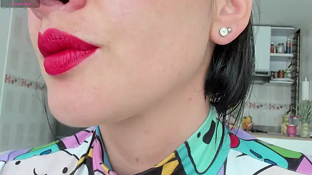 Snapshot of queen_fetish chatting on 02/28/25, 01:58 queen fetish online show from 02/28/25, 01:58