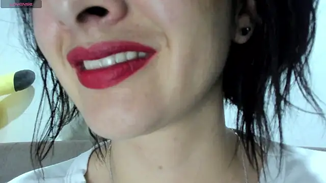 Snapshot of queen_fetish chatting on 03/04/25, 10:02 queen fetish online show from 03/04/25, 10:02