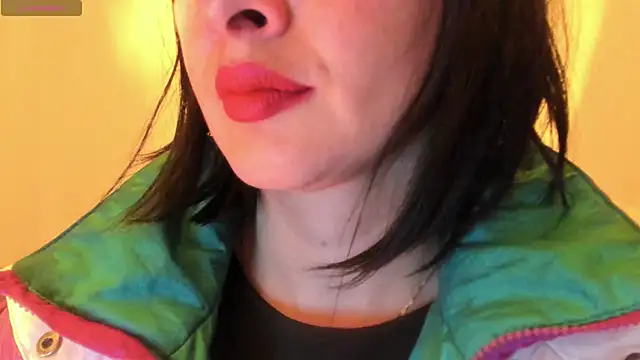 Snapshot of queen_fetish chatting on 10/05/25, 09:29 queen fetish online show from 10/05/25, 09:29