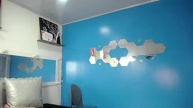 CarolRodriguez  online show from 01/22/25, 01:00