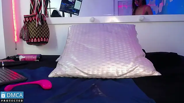 CarolRodriguez  online show from 01/25/25, 10:39