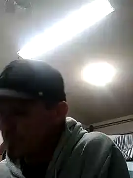 Snapshot of ironwood420 chatting on 12/22/24, 09:55 ironwood420 online show from 12/22/24, 09:55