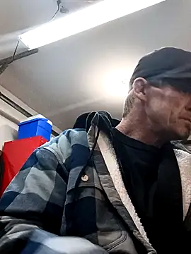 Snapshot of ironwood420 chatting on 12/28/24, 11:41 ironwood420 online show from 12/28/24, 11:41