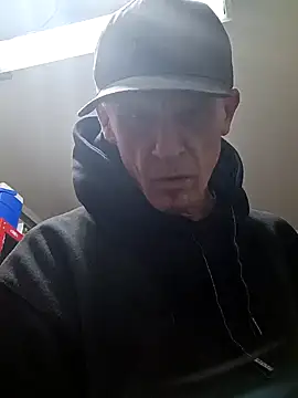 Snapshot of ironwood420 chatting on 01/20/25, 02:46 ironwood420 online show from 01/20/25, 02:46