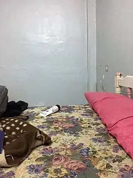 Snapshot of Arabian-B chatting on 02/25/25, 12:24 Arabian-B online show from 02/25/25, 12:24