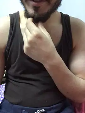 Snapshot of Arabian-B chatting on 03/06/25, 10:15 Arabian-B online show from 03/06/25, 10:15