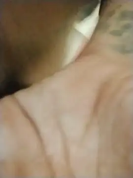 Snapshot of prettyboi6992 chatting on 10/16/25, 07:26 prettyboi6992 online show from 10/16/25, 07:26