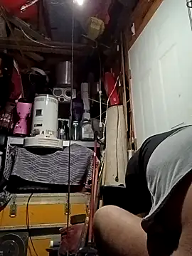 Snapshot of prettyboi6992 chatting on 03/07/26, 11:07 prettyboi6992 online show from 03/07/26, 11:07