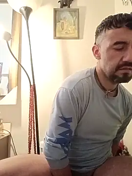 Snapshot of prettyboi6992 chatting on 03/12/26, 07:42 prettyboi6992 online show from 03/12/26, 07:42