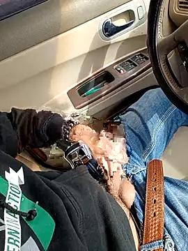 Snapshot of prettyboi6992 chatting on 03/15/26, 10:05 prettyboi6992 online show from 03/15/26, 10:05