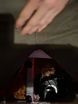 Snapshot of FreezingTie850 chatting on 04/07/26, 07:36 FreezingTie850 online show from 04/07/26, 07:36