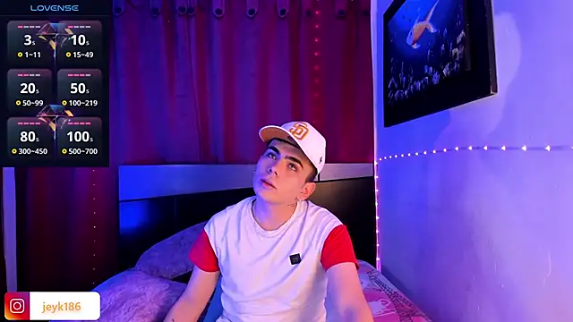 Snapshot of Jey_keler1 chatting on 02/12/25, 12:48 Jey keler1 online show from 02/12/25, 12:48
