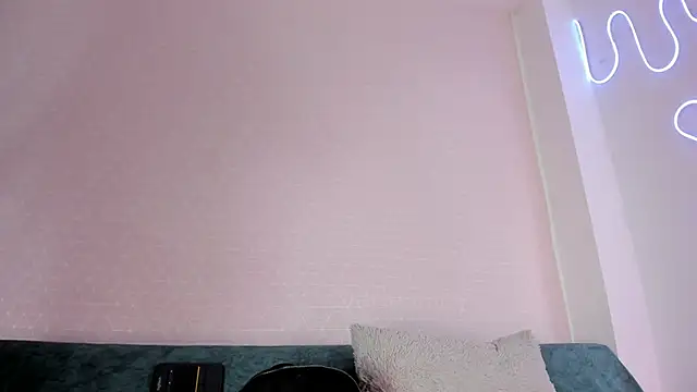 artmiaa online show from 09/25/25, 12:42