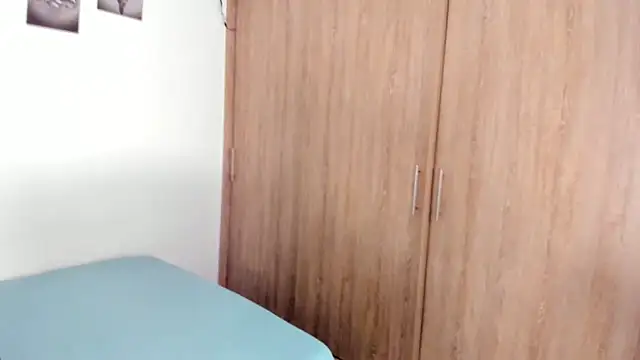 Snapshot of Bambi_gurl chatting on 01/17/25, 09:28 Bambi gurl online show from 01/17/25, 09:28