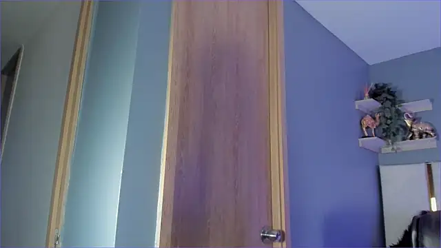 Snapshot of Bambi_gurl chatting on 11/12/25, 10:09 Bambi gurl online show from 11/12/25, 10:09