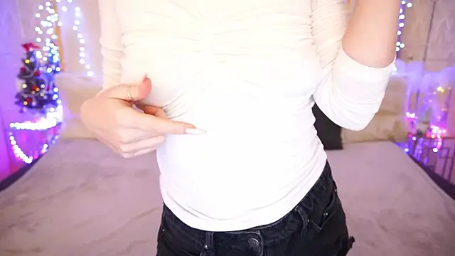 KimmmLi online show from 12/28/24, 11:09