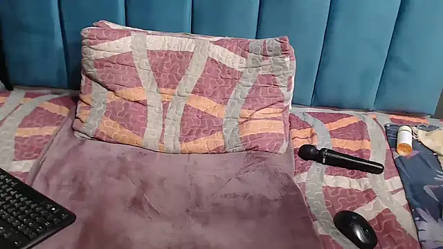 BLACKberry008 online show from 02/19/25, 09:14