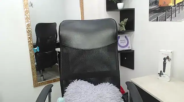 Prety Nany online show from 01/28/25, 01:38