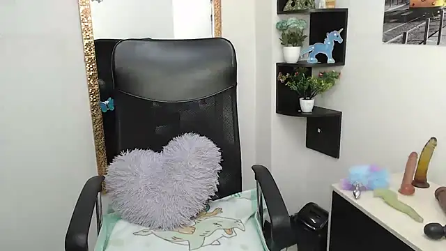 Prety Nany online show from 02/01/25, 01:20