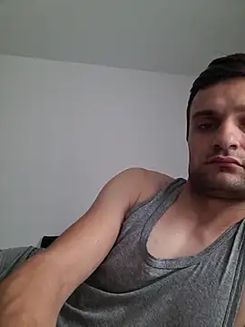 Snapshot of suarez1235 chatting on 11/26/25, 10:49 suarez1235 online show from 11/26/25, 10:49