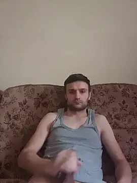 Snapshot of suarez1235 chatting on 02/07/26, 01:37 suarez1235 online show from 02/07/26, 01:37