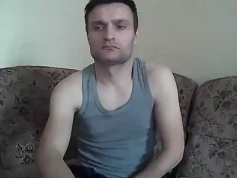 Snapshot of suarez1235 chatting on 02/16/26, 11:06 suarez1235 online show from 02/16/26, 11:06