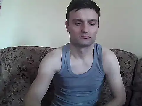 Snapshot of suarez1235 chatting on 04/05/26, 10:34 suarez1235 online show from 04/05/26, 10:34