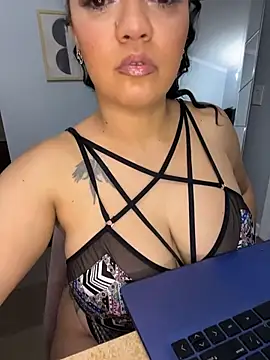 DestineeJayde online show from 10/16/25, 05:19