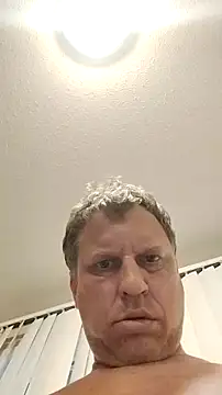 Snapshot of fukurbutt chatting on 10/11/25, 10:19 fukurbutt online show from 10/11/25, 10:19