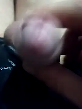 Snapshot of El22_1431 chatting on 01/18/25, 02:47 El22 1431 online show from 01/18/25, 02:47