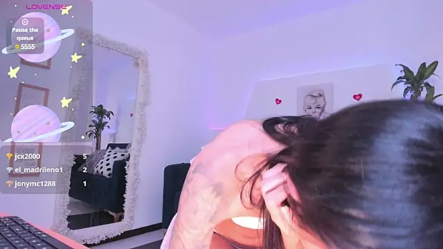 Kim ev online show from 01/17/25, 10:55