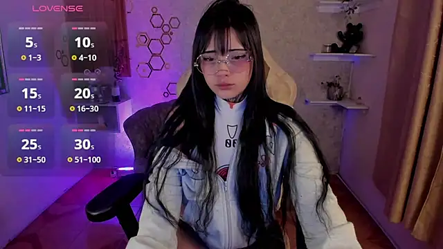 mia catt05 online show from 09/28/25, 06:19