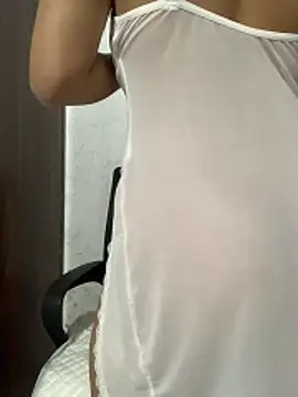 -Meomeo- online show from 11/30/25, 03:38