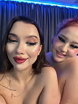 Snapshot of RollingGirls chatting on 02/17/25, 08:09 RollingGirls online show from 02/17/25, 08:09