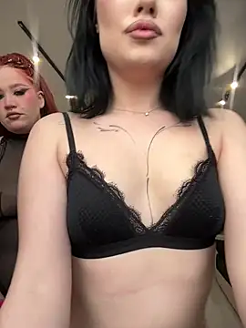 Snapshot of RollingGirls chatting on 03/02/25, 05:12 RollingGirls online show from 03/02/25, 05:12