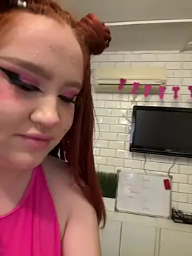 Snapshot of RollingGirls chatting on 03/10/25, 08:15 RollingGirls online show from 03/10/25, 08:15