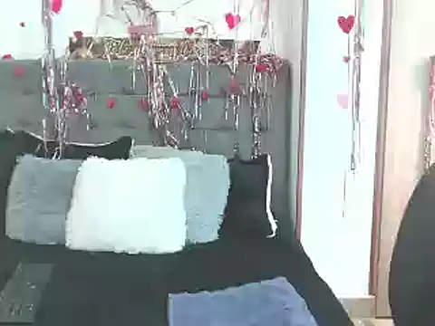 Snapshot of ChristinMooree chatting on 03/18/25, 02:48 ChristinMooree online show from 03/18/25, 02:48