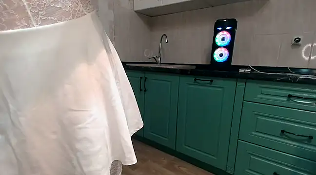 Snapshot of LagertaR chatting on 12/04/24, 12:03 LagertaR online show from 12/04/24, 12:03