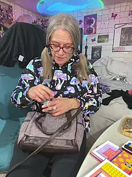 TrenaAnne online show from 02/27/25, 11:48