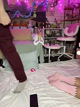 TrenaAnne online show from 04/04/26, 08:28