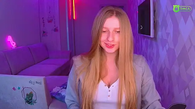 AmaliaQueen online show from 12/13/24, 01:01