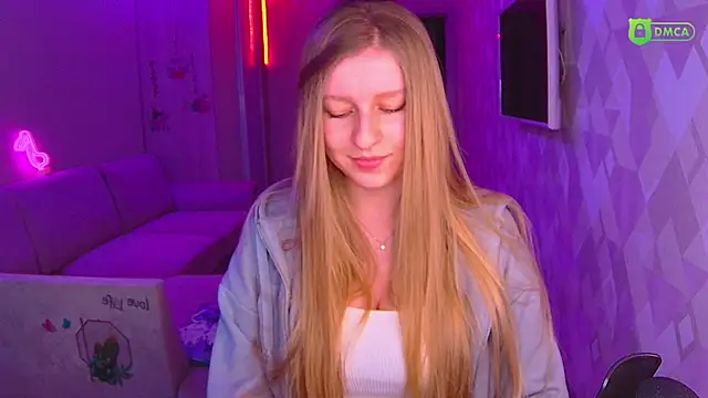 AmaliaQueen online show from 12/18/24, 01:23