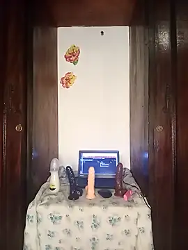 Snapshot of The-Peach-Flexer chatting on 11/26/25, 09:16 The-Peach-Flexer online show from 11/26/25, 09:16