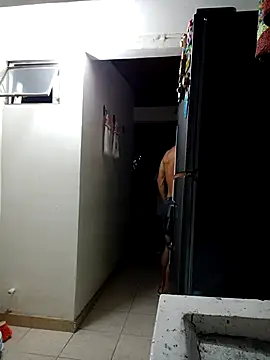 Snapshot of sebasxx97 chatting on 11/19/25, 03:28 sebasxx97 online show from 11/19/25, 03:28